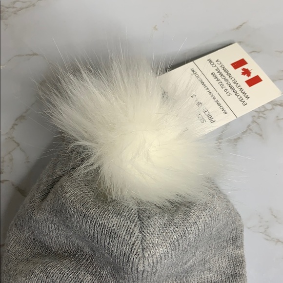 Grey furry pompom hat - Picture 3 of 3